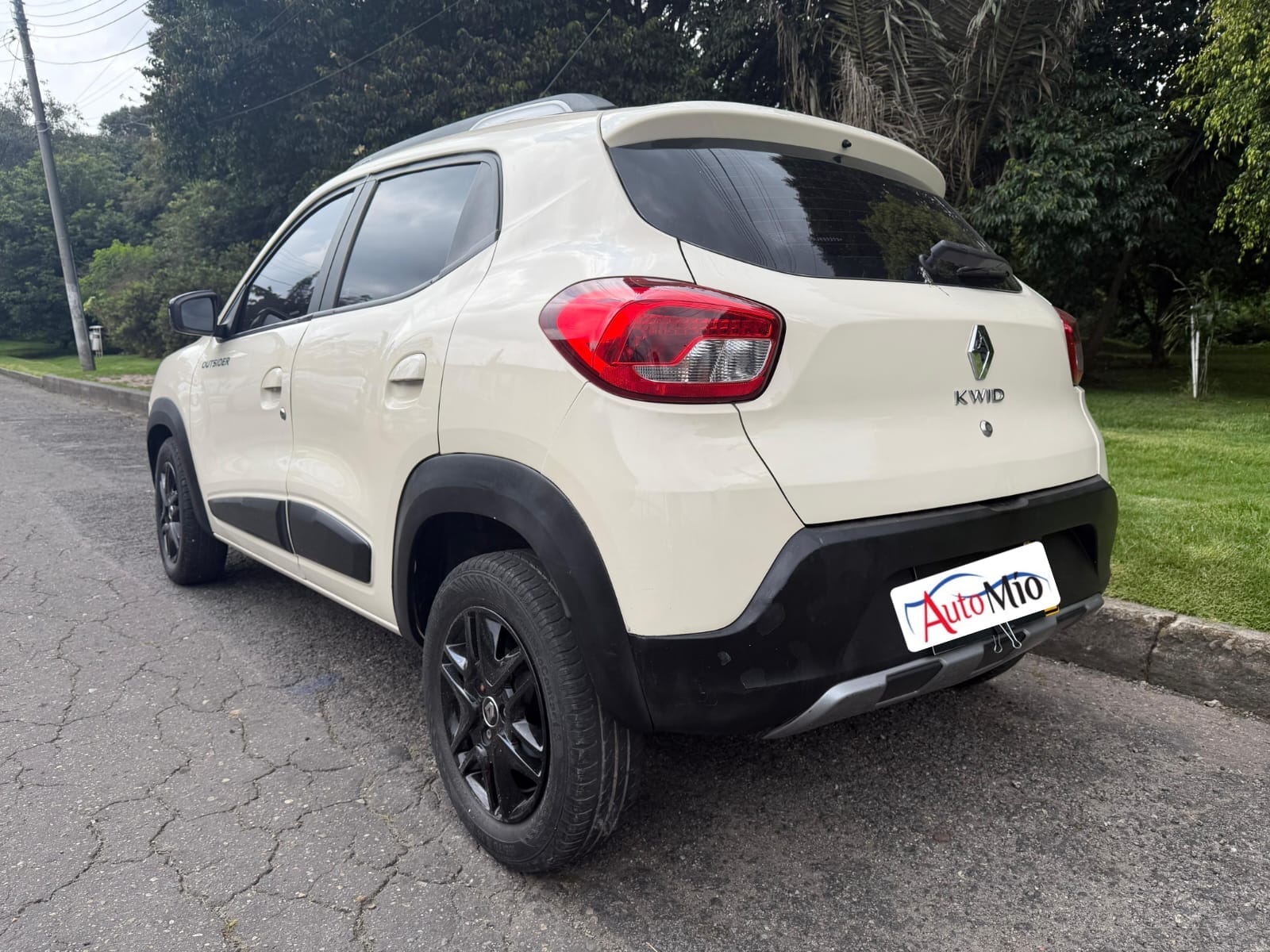 RENAULT KWID