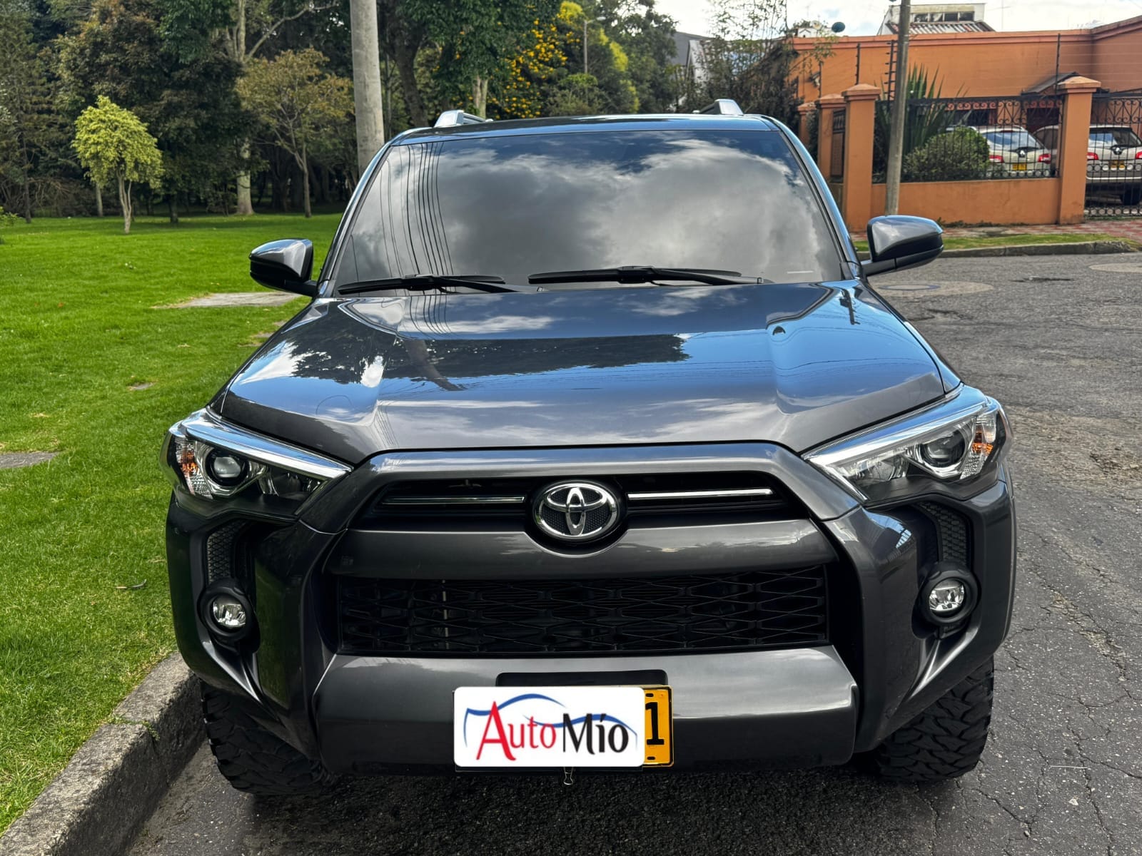TOYOTA 4 RUNNER