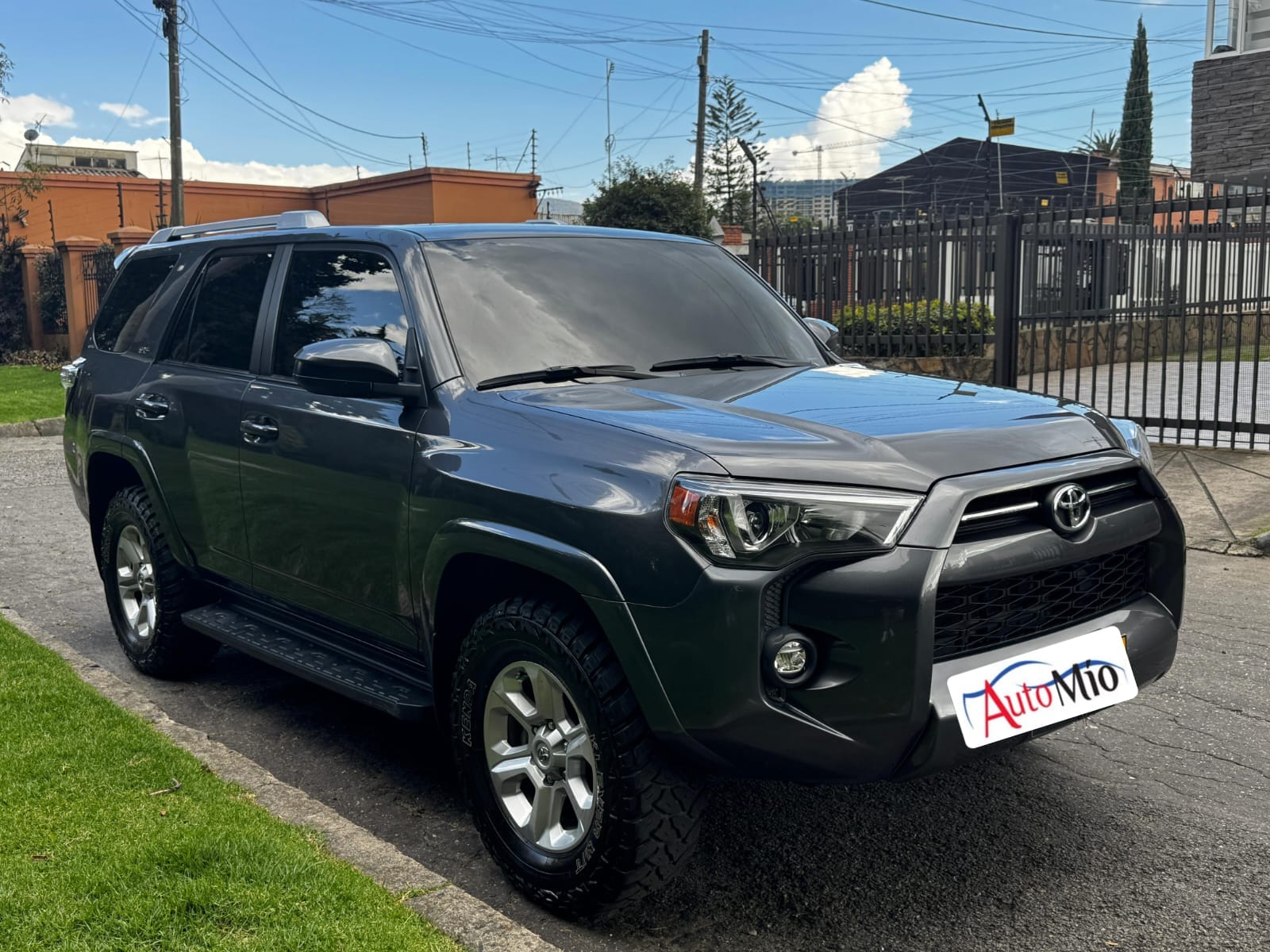 TOYOTA 4 RUNNER