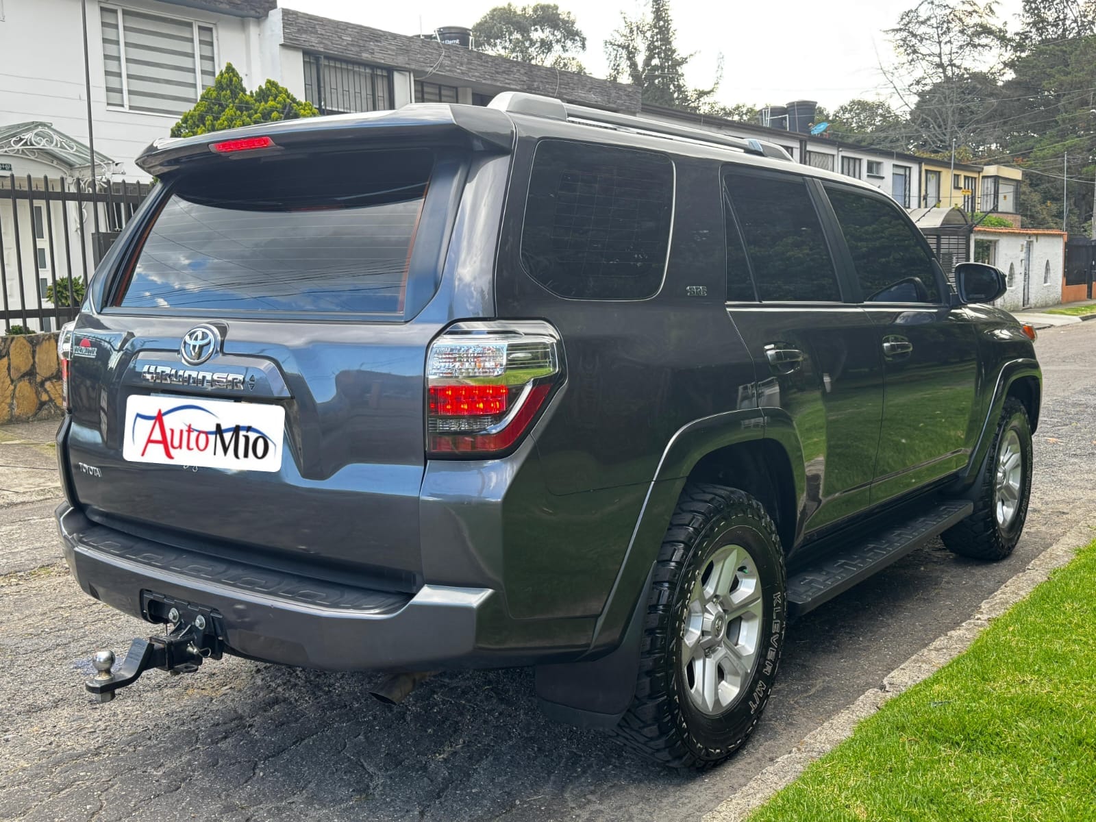 TOYOTA 4 RUNNER