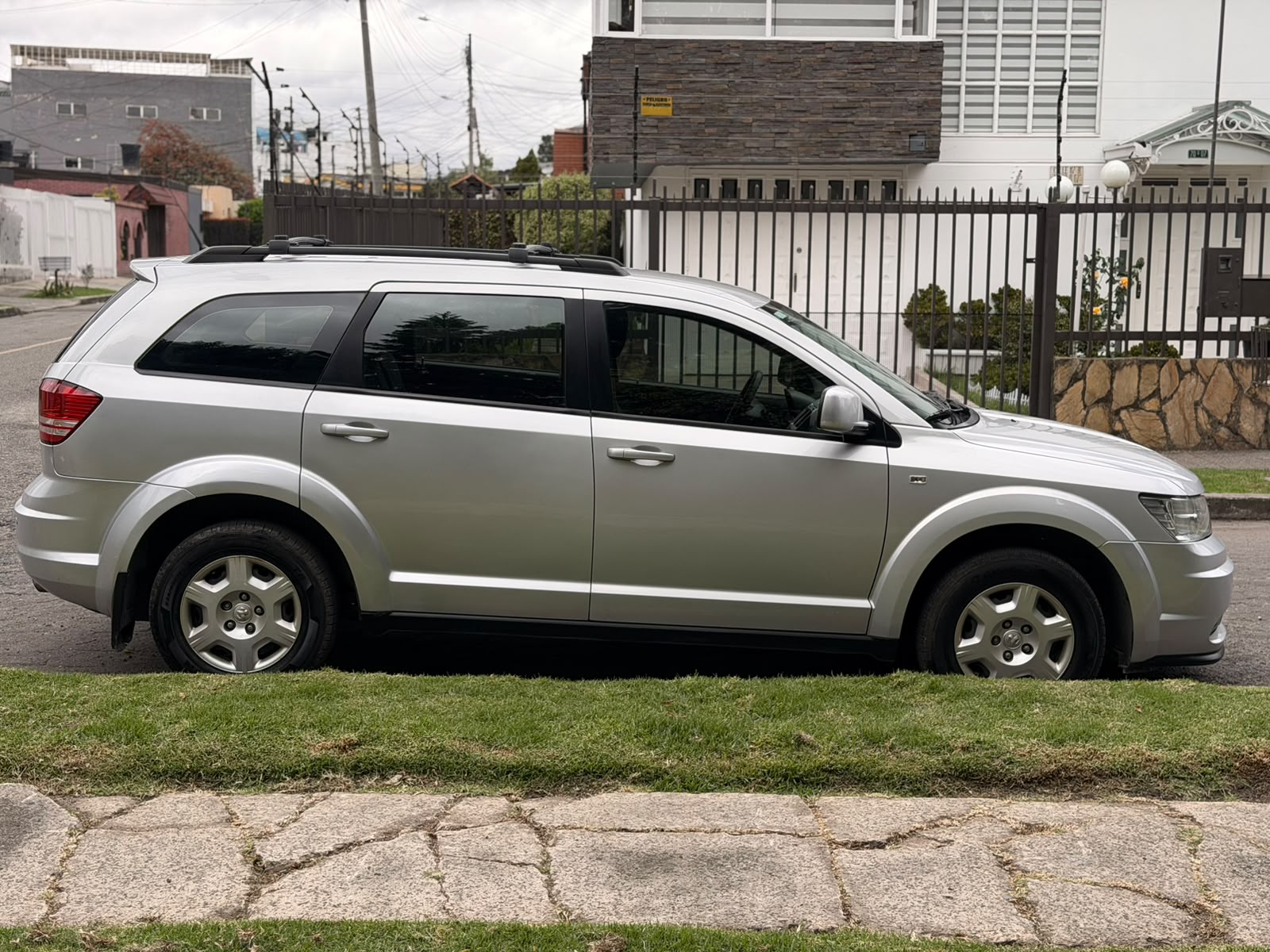 DODGE JOURNEY