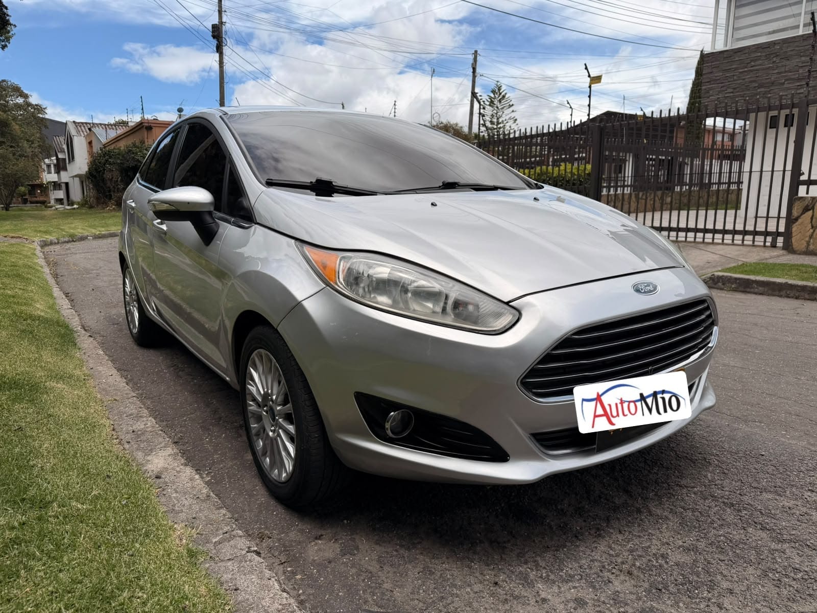 FORD FIESTA
