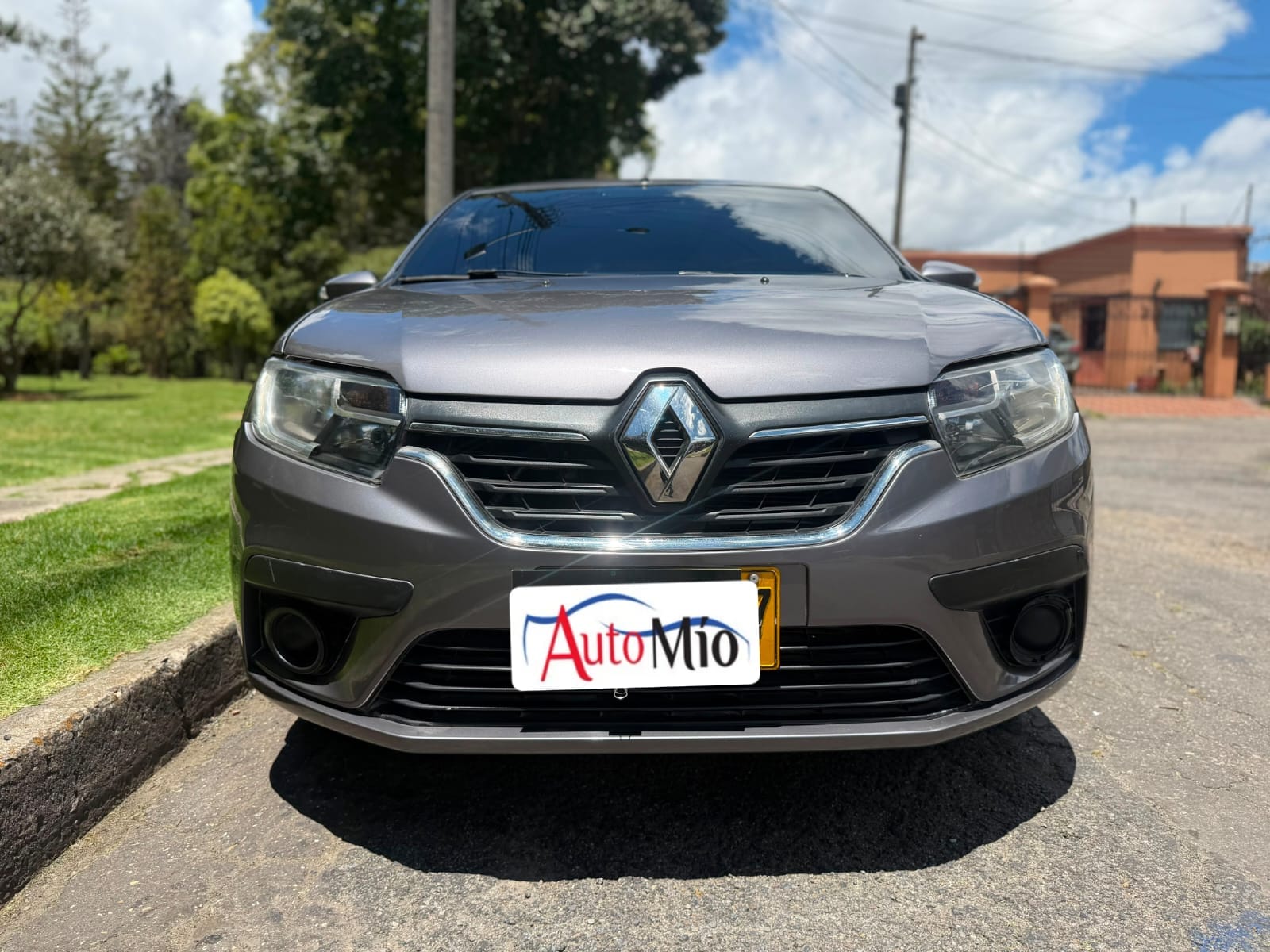 RENAULT SANDERO 2023