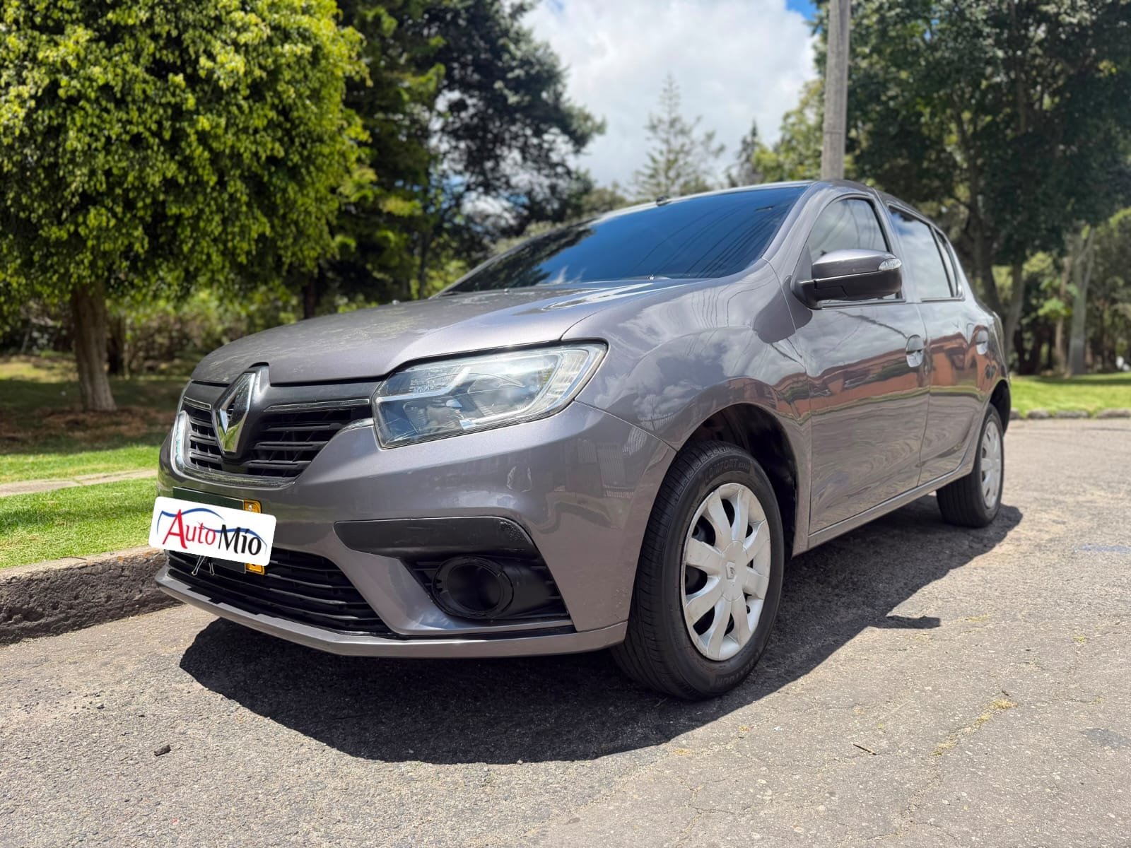 RENAULT SANDERO 2023