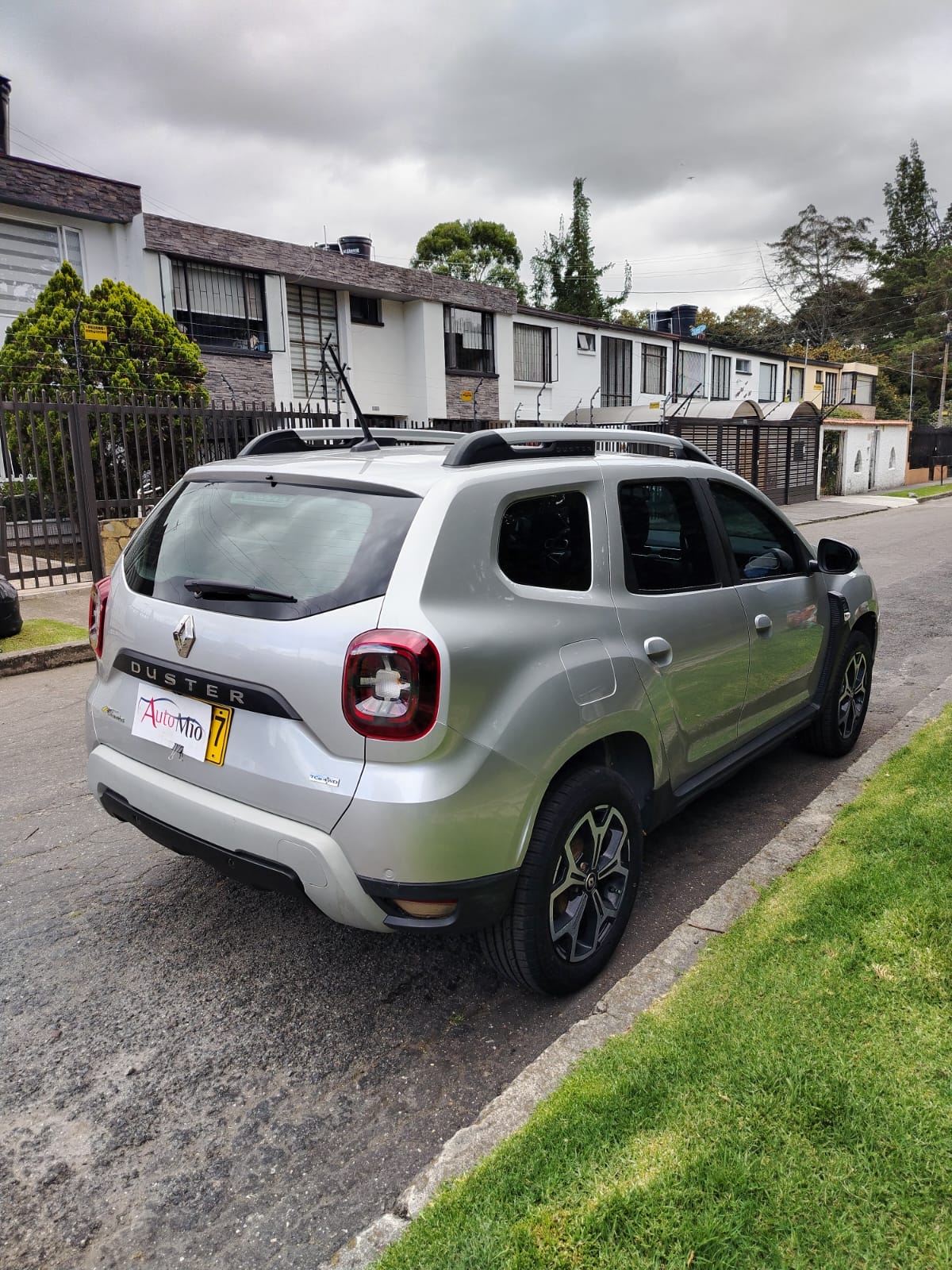 Renault Duster  Iconic 2023