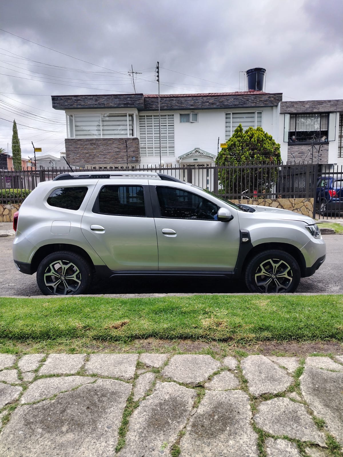 Renault Duster  Iconic 2023