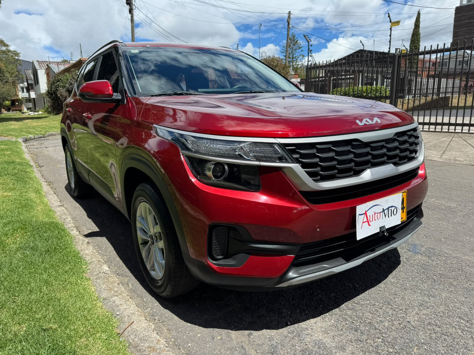 KIA SELTOS EMOTION 1.6L AT 4X2