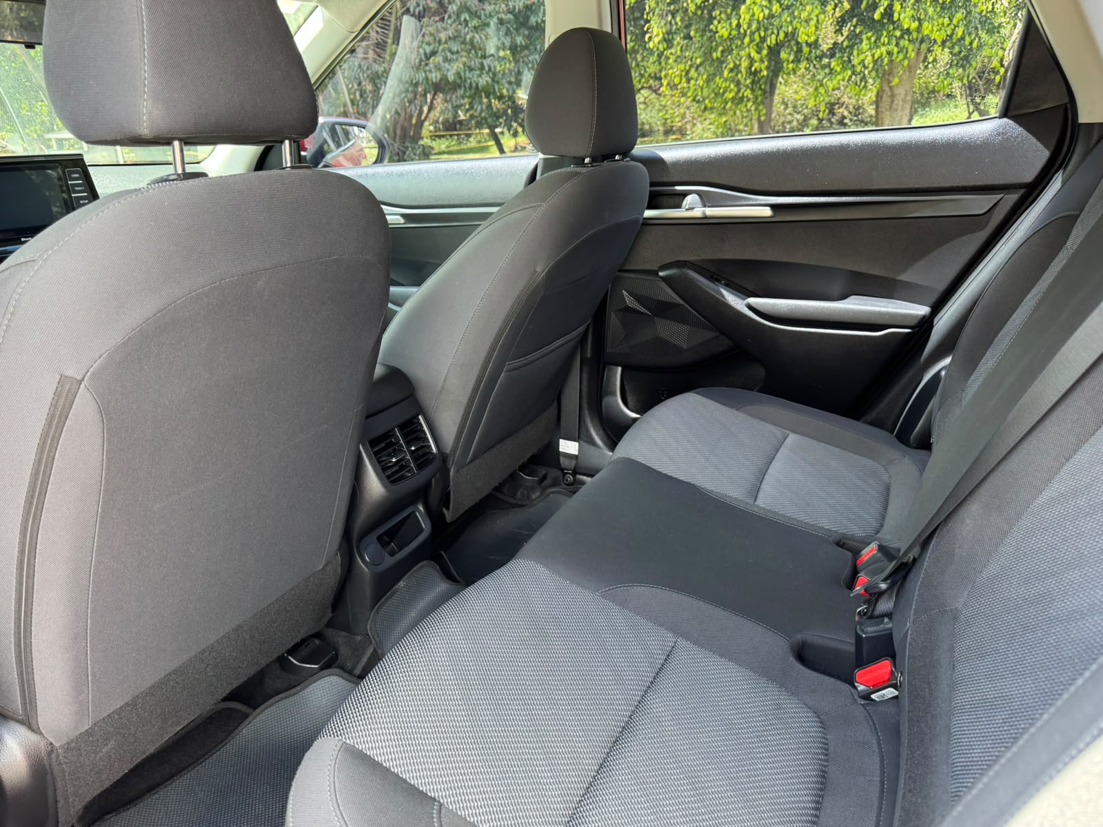 KIA SELTOS EMOTION 1.6L AT 4X2