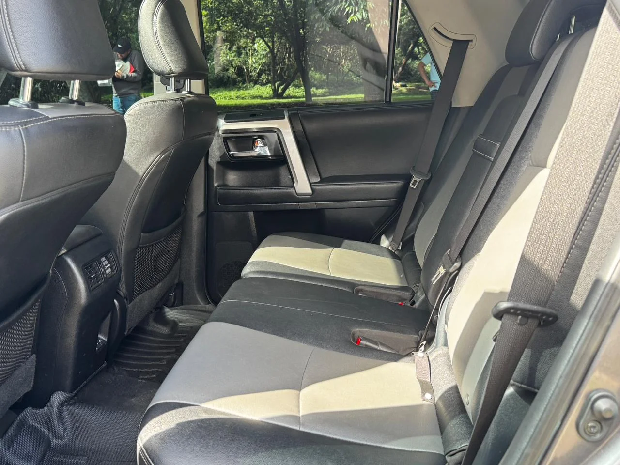 TOYOTA 4 RUNNER