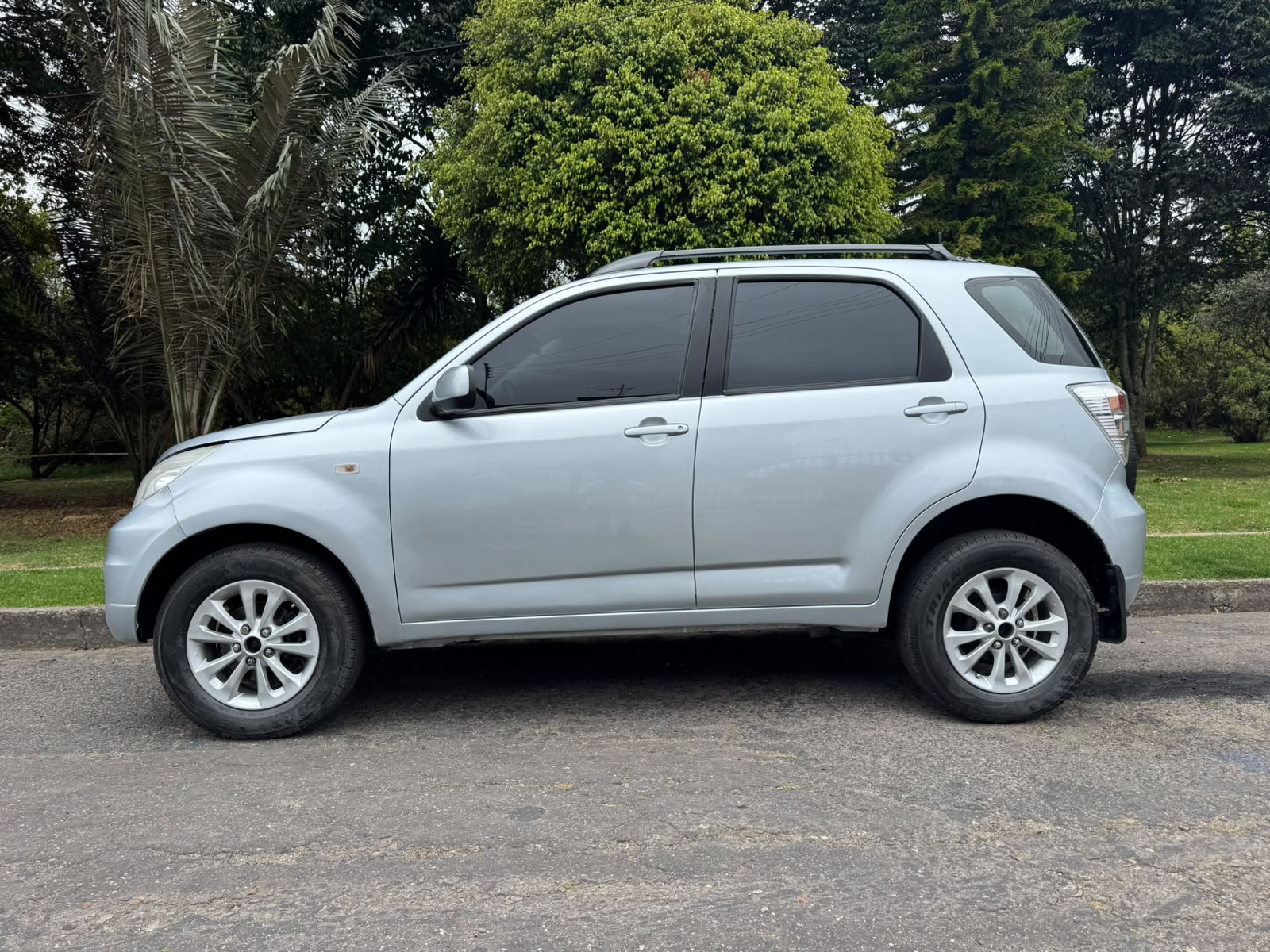 Daihatsu Terios J210LG-GMDF 2013