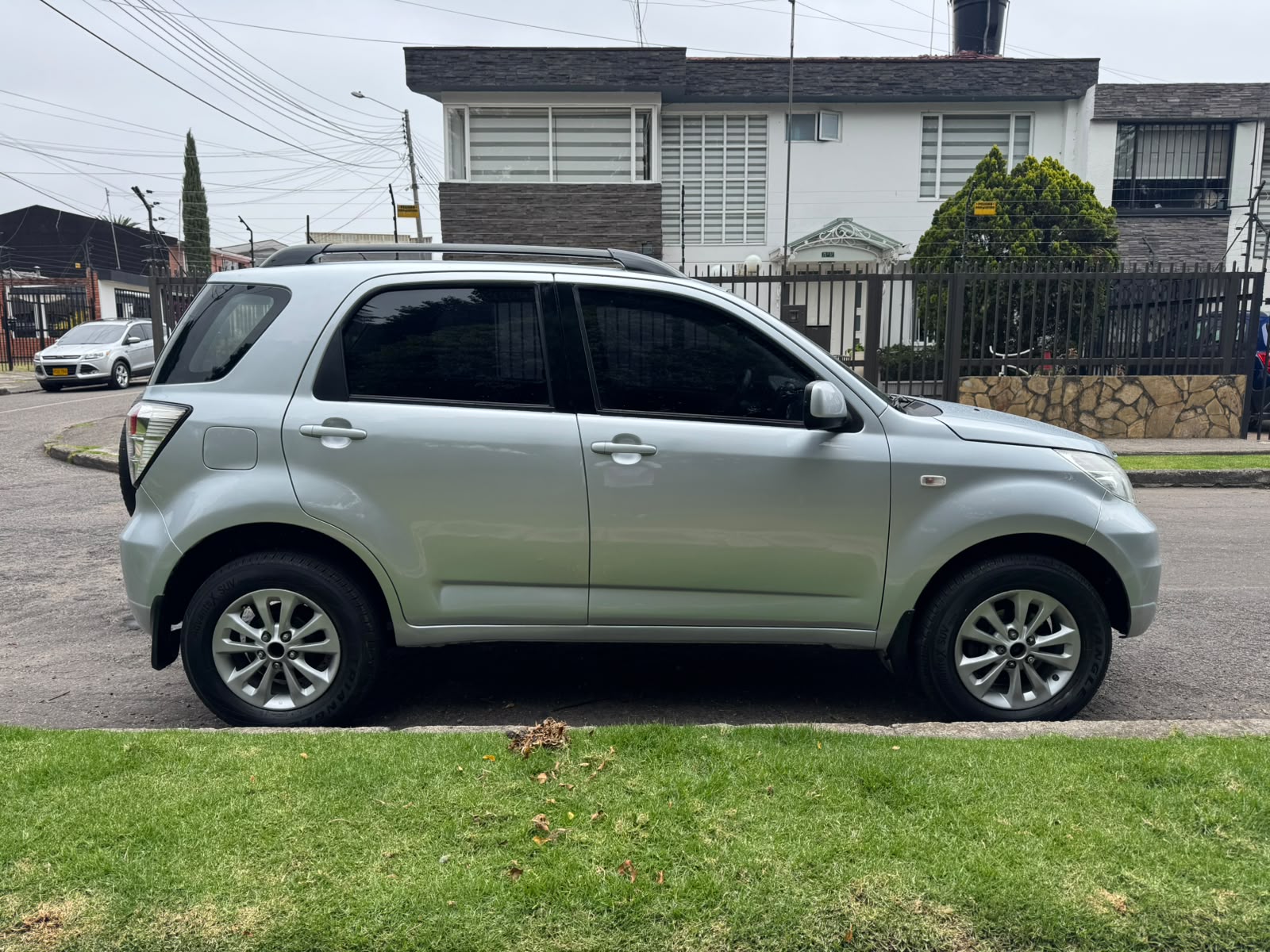 Daihatsu Terios J210LG-GMDF 2013