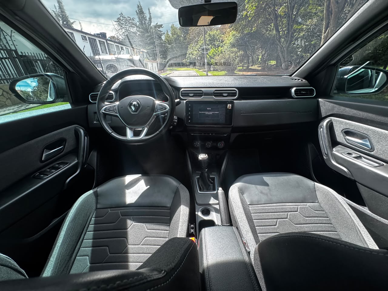 Renault Duster 1.6 Intens 2025