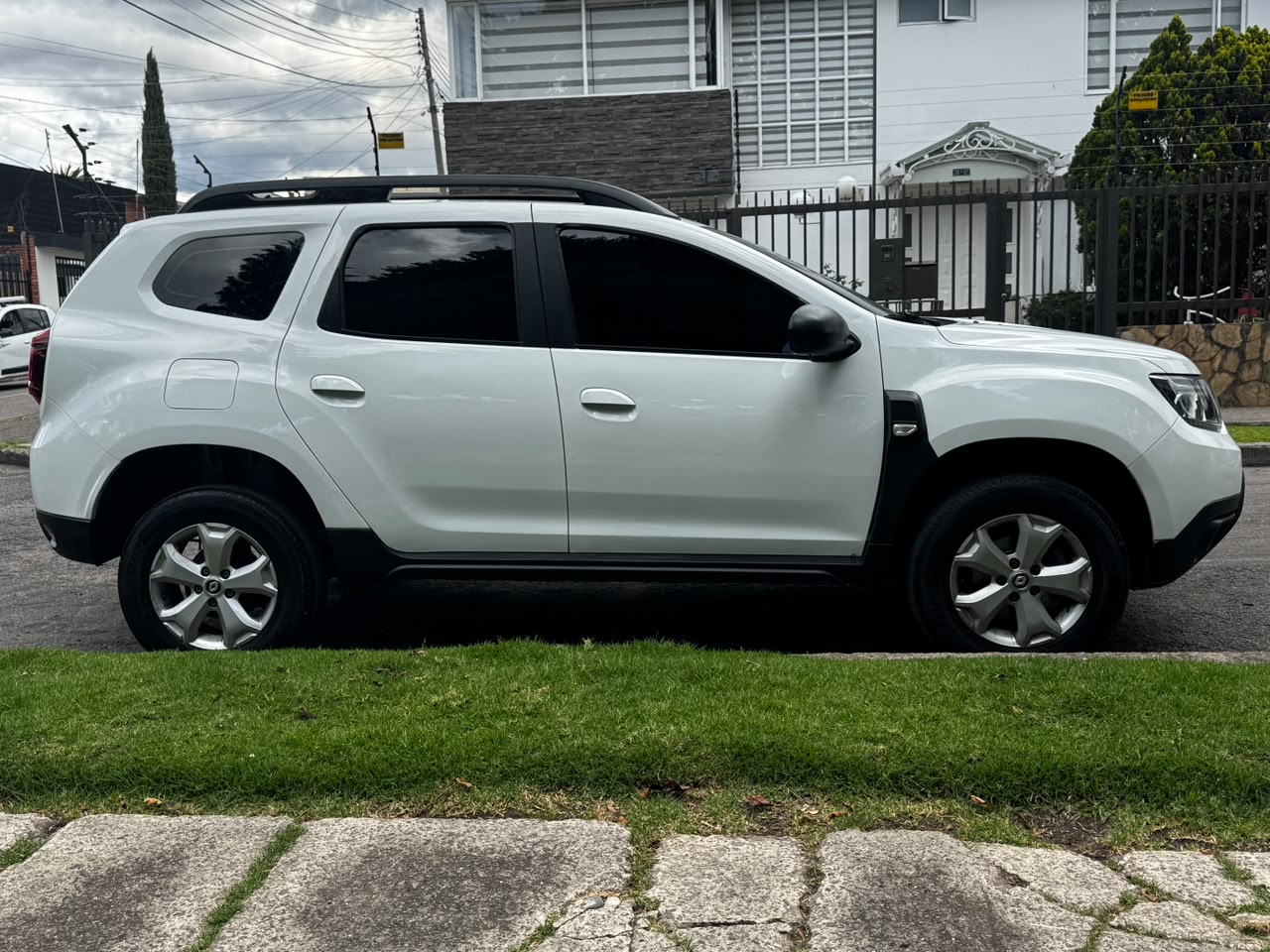 Renault Duster 1.6 Intens 2025