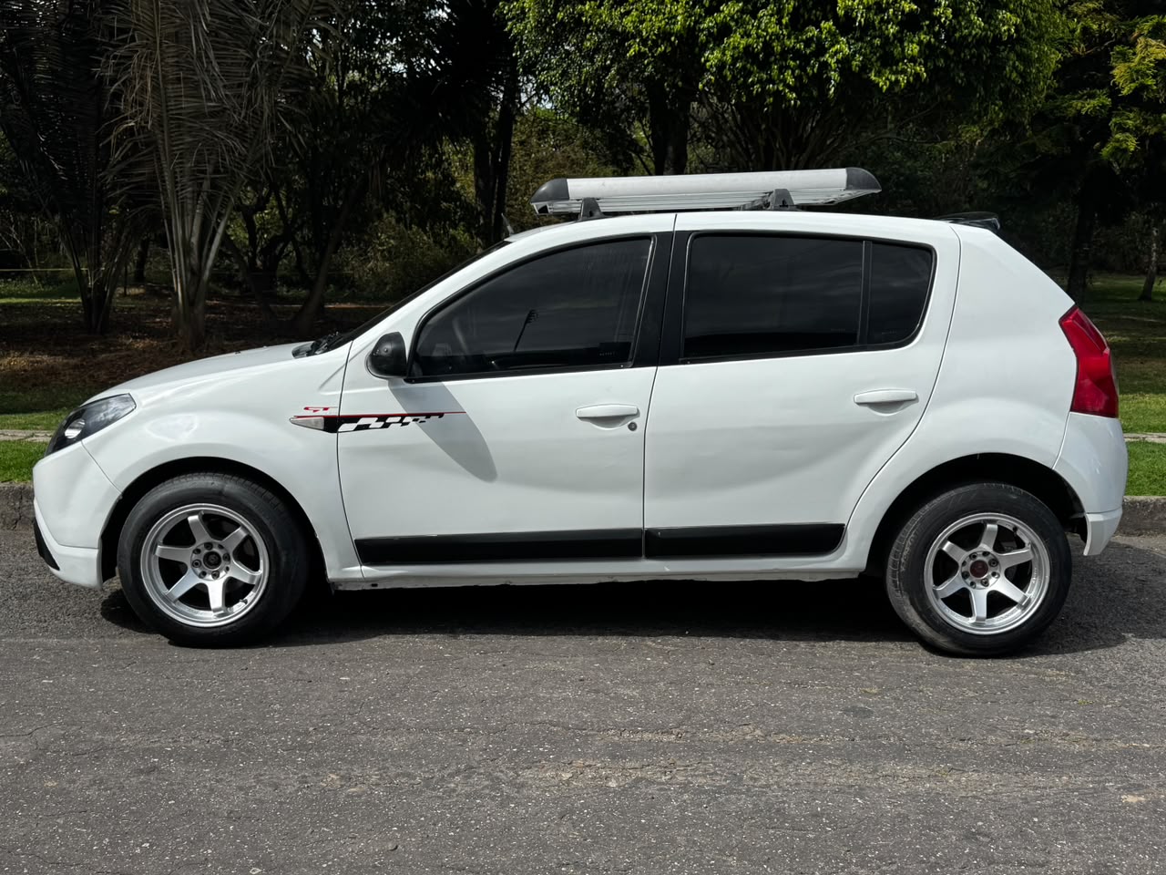 Renault Sandero 1.6 Gt Line
