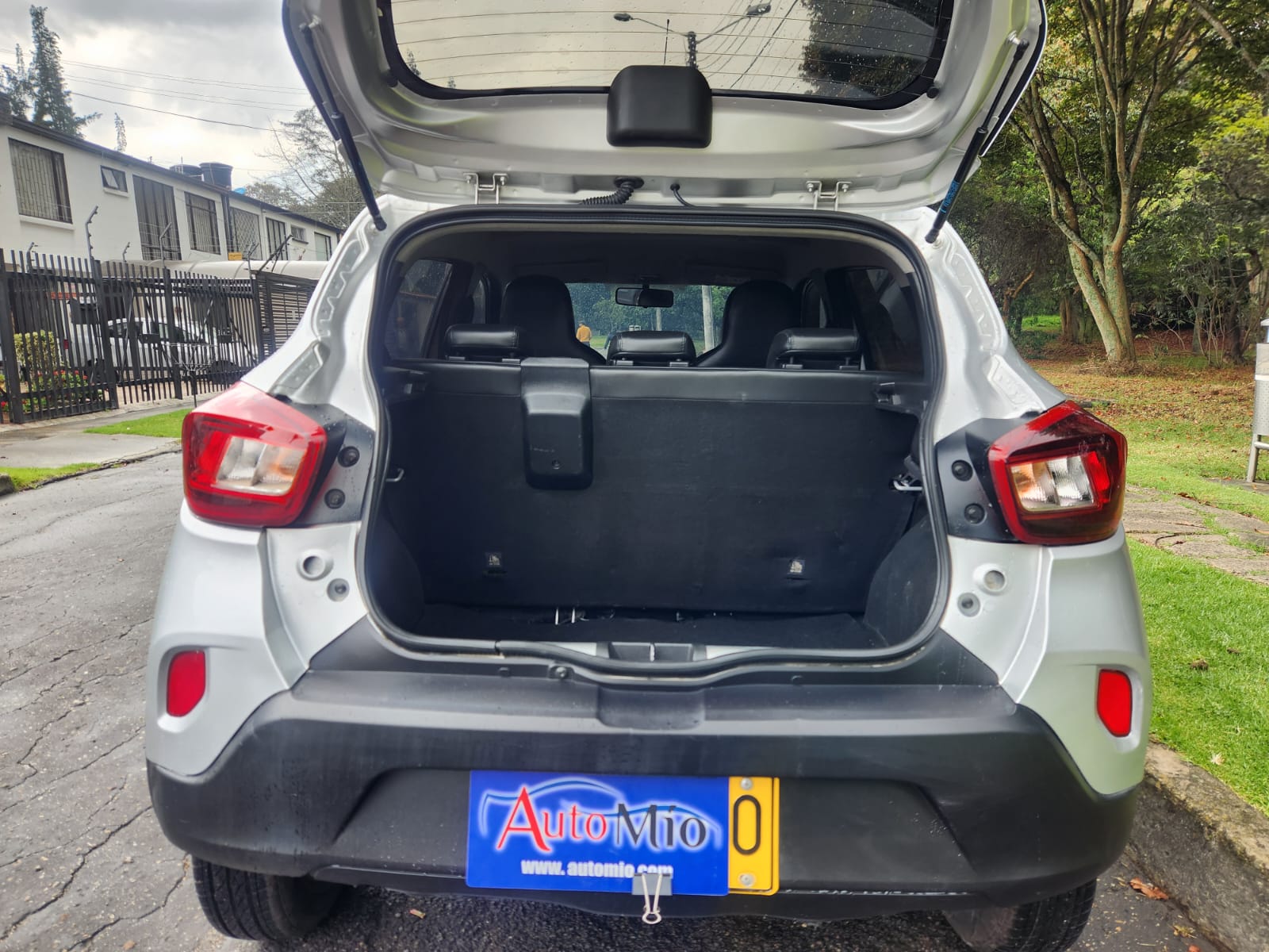 Renault Kwid 1.0 Intens
